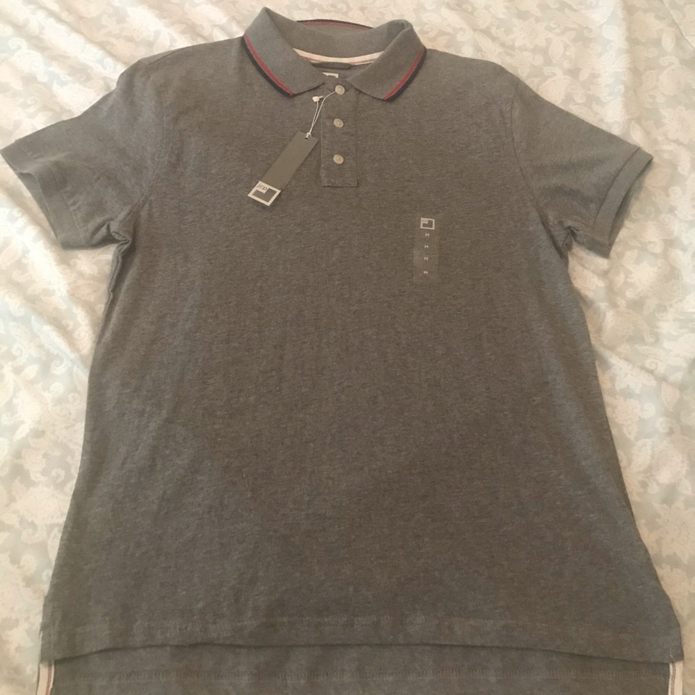 Grey polo 👕